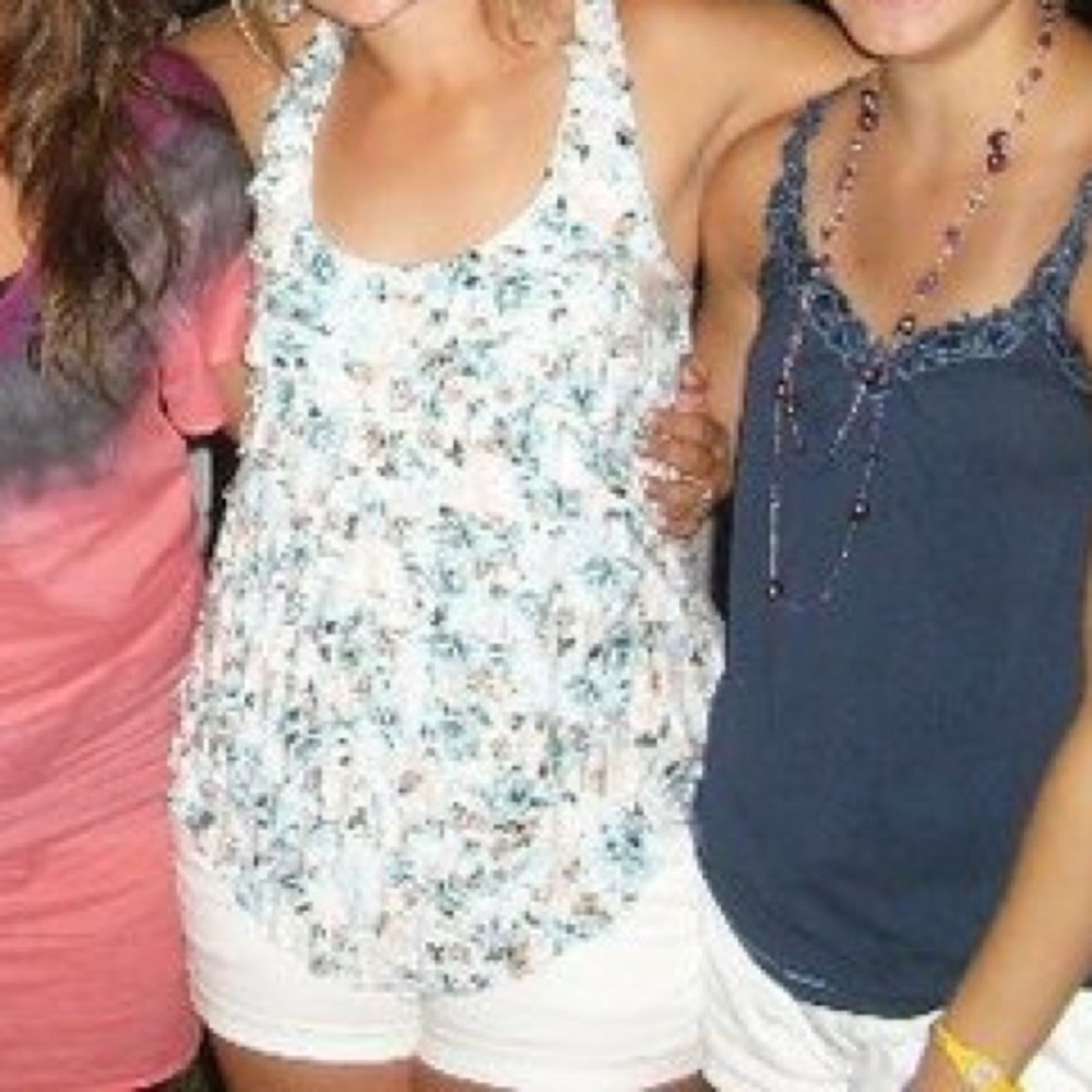 Pins & Needles Ivory & Navy ruffle tank